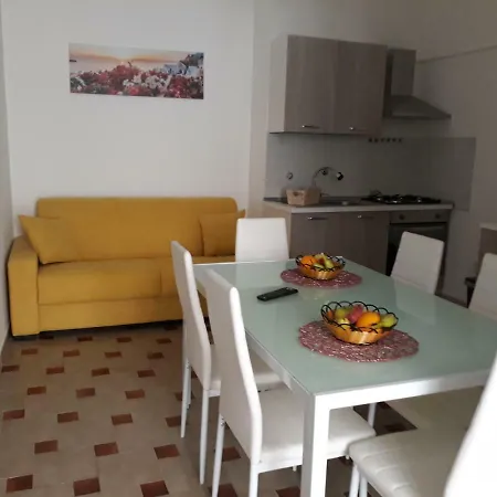 Holiday home Brevi Alloggi Plum Pozzallo